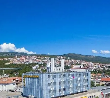 Hotel International 2*