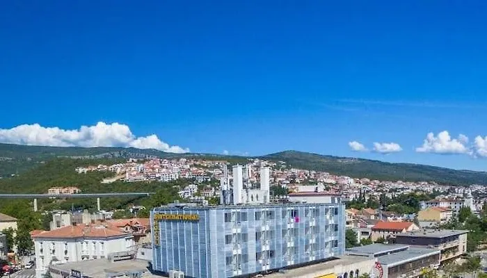 Otel International 2*