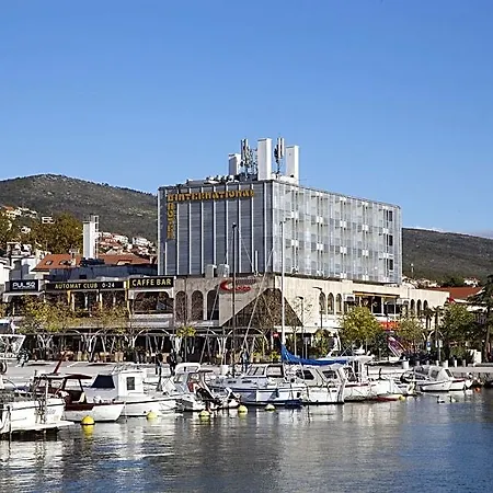 International 2* Crikvenica