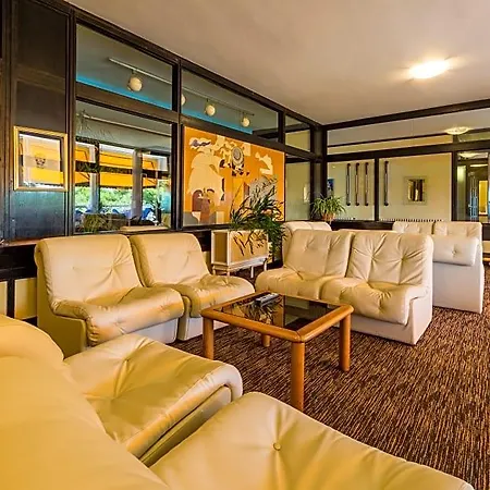 Hotel International