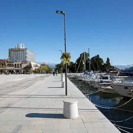 فندق International