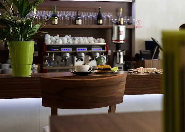 酒店 International 2*